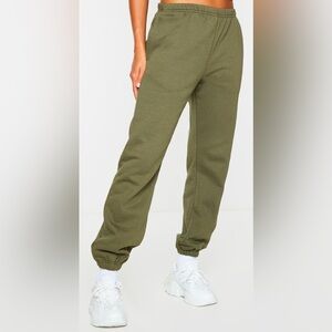 PRETTY LITTLE THING Kgaki Color Basic Cuffed Hem Sweatpants. US Size (4).